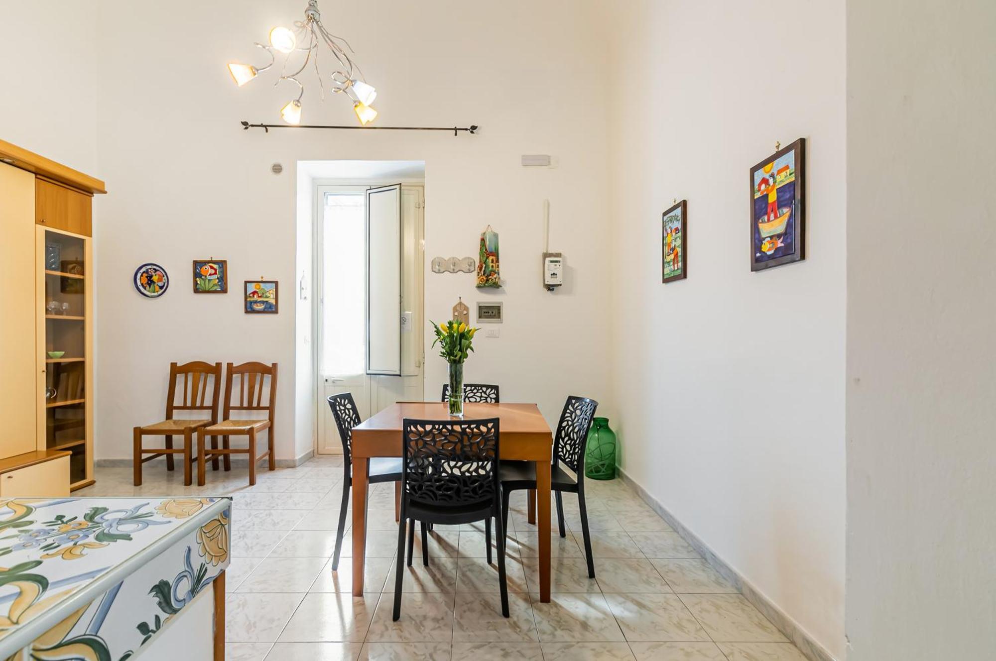 Corso Dei Mille Railway Apartment Palermo Bagian luar foto